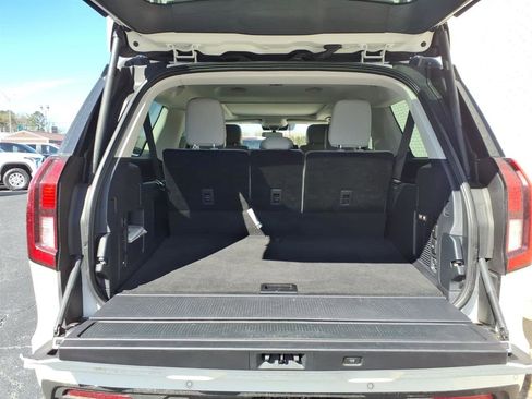 Used 2025 Ford Expedition Max Active image 5