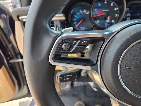 Used 2019 Porsche Macan AWD/4WD image 28