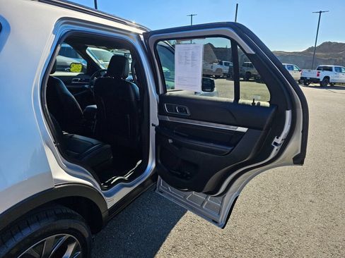 Used 2018 Ford Explorer Sport w/ Equipment Group 401A AWD/4WD image 28