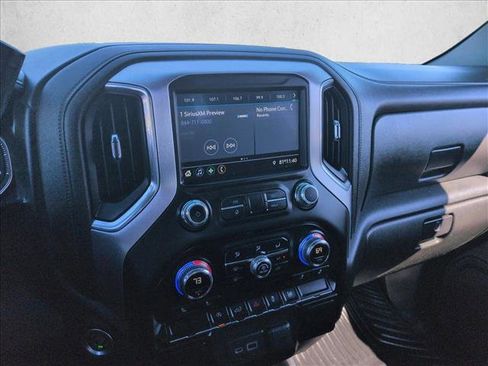 Used 2021 GMC Sierra 1500 SLE image 18