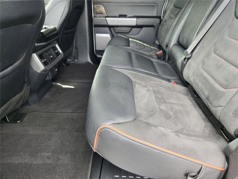 Used 2023 Ford F250 Lariat w/ Lariat Ultimate Package AWD/4WD image 29