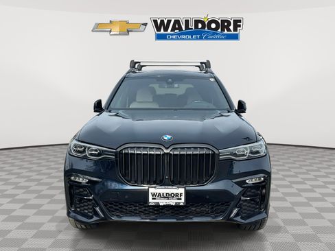 Used 2021 BMW X7 xDrive40i w/ M Sport Package image 2
