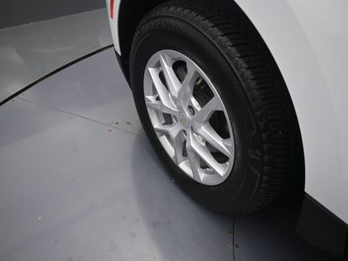 Certified 2023 Chevrolet Equinox LS w/ LS Convenience Package AWD/4WD image 32