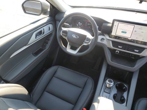 New 2026 Ford Explorer Active AWD/4WD image 24