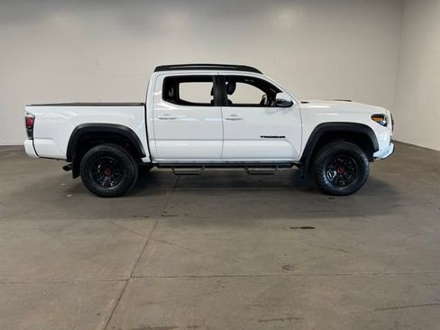 Used 2023 Toyota Tacoma TRD Pro AWD/4WD image 2