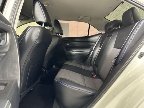 Used 2019 Toyota Corolla SE image 12