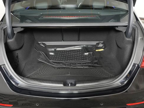 Certified 2024 Mercedes-Benz C 300 4MATIC Sedan image 33