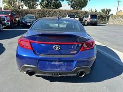 Used 2025 Toyota GR86 Premium image 16