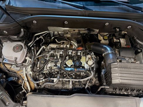 Used 2024 Volkswagen Atlas SE image 35