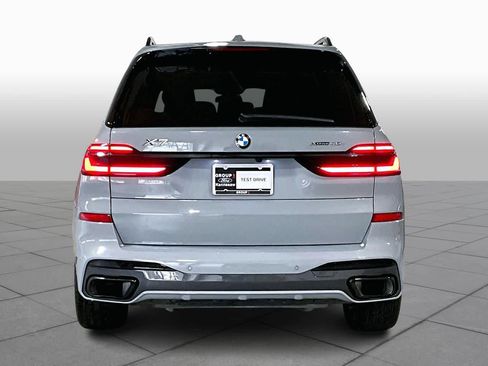 Used 2026 BMW X7 xDrive40i AWD/4WD image 5