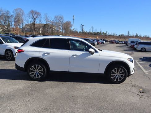 New 2026 Mercedes-Benz GLC 300 4MATIC image 2