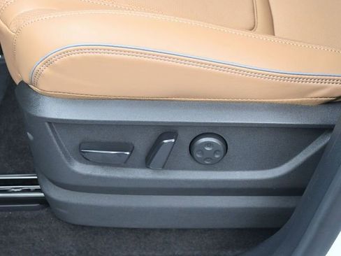 New 2026 INFINITI QX80 Luxe w/ Cargo Package image 11