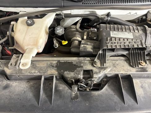 Used 2017 Chevrolet Express 3500 LT w/ LT Preferred Equipment Group RWD image 35