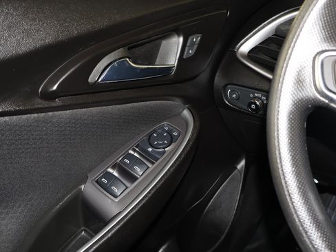 Used 2023 Chevrolet Malibu LT image 31