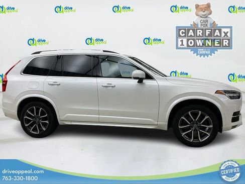 Used 2017 Volvo XC90 T6 Momentum w/ Vision Package AWD/4WD image 4