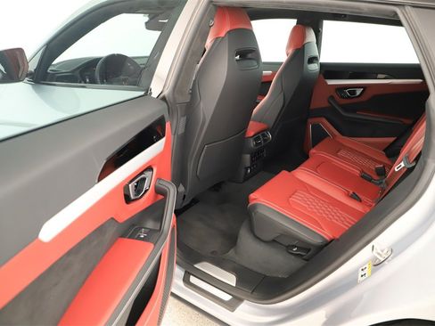 Used 2024 Lamborghini Urus S image 27