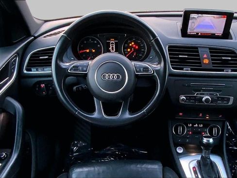 Used 2018 Audi Q3 2.0T Premium w/ Convenience Package AWD/4WD image 6