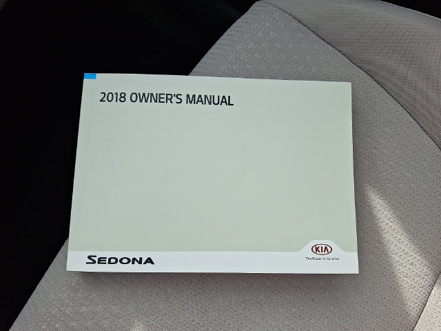 Used 2018 Kia Sedona LX FWD image 27