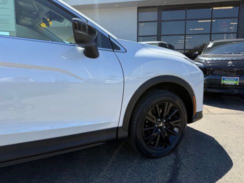 Used 2023 Mitsubishi Eclipse Cross LE AWD/4WD image 13
