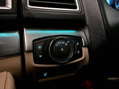 Used 2016 Ford Explorer Limited w/ Equipment Group 301A AWD/4WD image 32