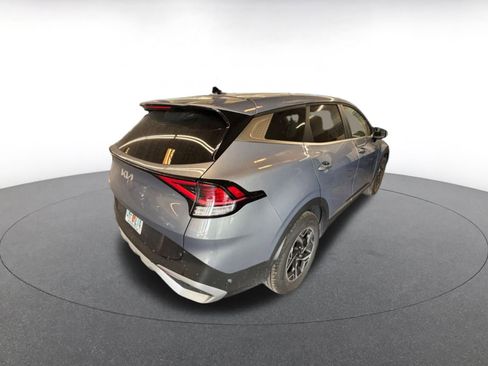 Used 2025 Kia Sportage LX image 7