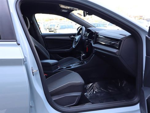 Used 2025 Volkswagen Jetta Sport FWD image 26
