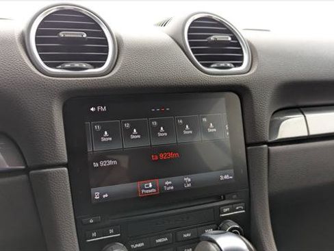 Used 2017 Porsche 718 Cayman S image 21