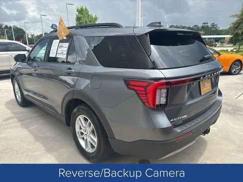 Used 2026 Ford Explorer Active w/ Active Comfort Package RWD image 4