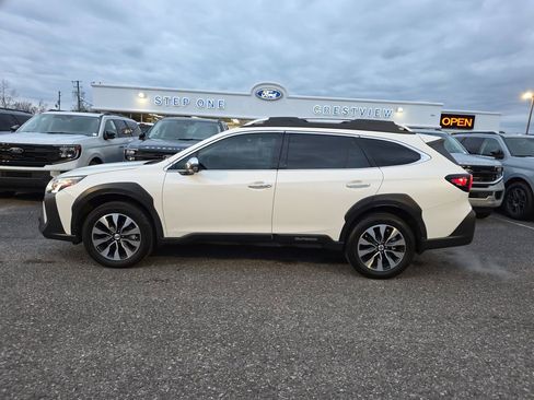 Used 2024 Subaru Outback Touring image 8