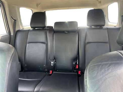 Used 2011 Toyota 4Runner SR5 w/ Convenience Pkg RWD image 15