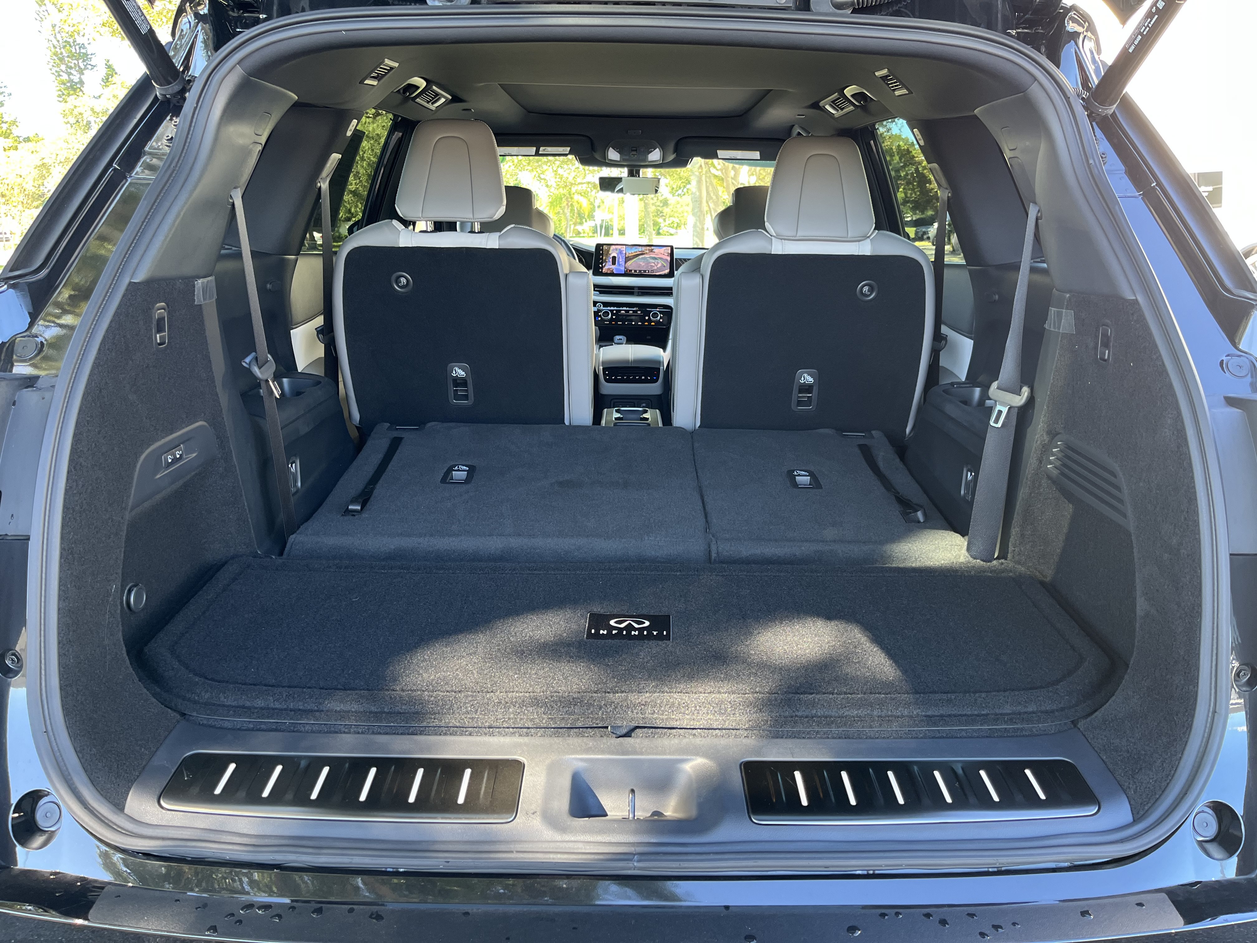 Used 2026 INFINITI QX60 Autograph w/ Dark Cargo Package AWD/4WD image 21