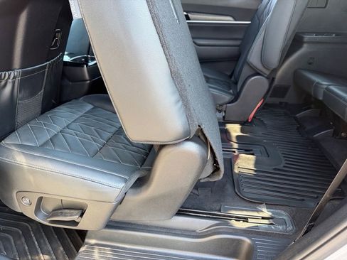 Used 2025 Kia Telluride EX X-Line image 14