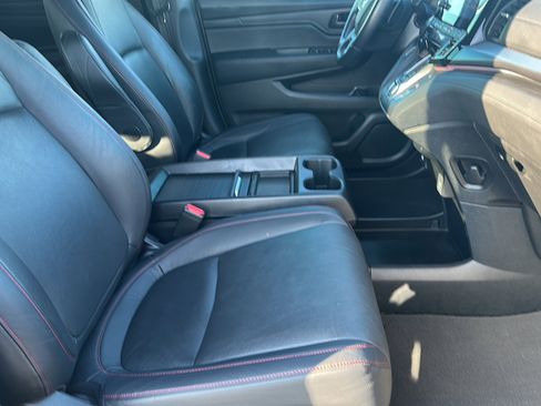 Used 2023 Honda Odyssey Sport image 24