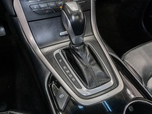 Used 2018 Ford Edge SEL w/ Equipment Group 201A AWD/4WD image 21