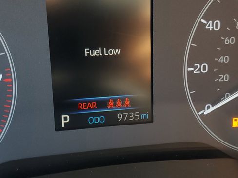 Certified 2024 Toyota Corolla LE FWD image 24