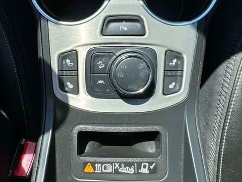 Used 2023 GMC Terrain Denali image 16