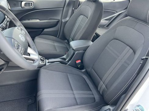 New 2026 Hyundai Venue SEL FWD image 25