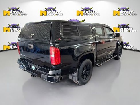 Used 2020 Chevrolet Colorado Z71 w/ Z71 Midnight Edition image 4