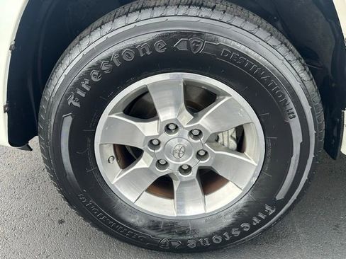 Used 2013 Toyota 4Runner SR5 image 15