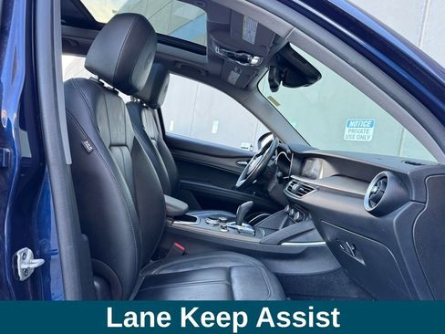 Used 2021 Alfa Romeo Stelvio Ti w/ Nero Edizione image 25