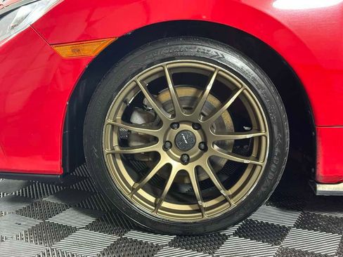 Used 2018 Honda Civic Si image 11