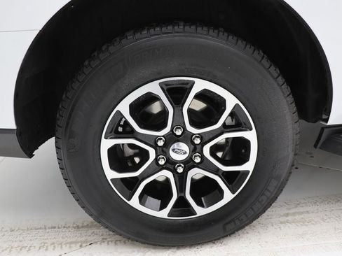 Used 2024 Ford Expedition XLT image 9