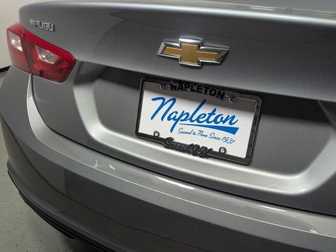Used 2023 Chevrolet Malibu LT FWD image 9