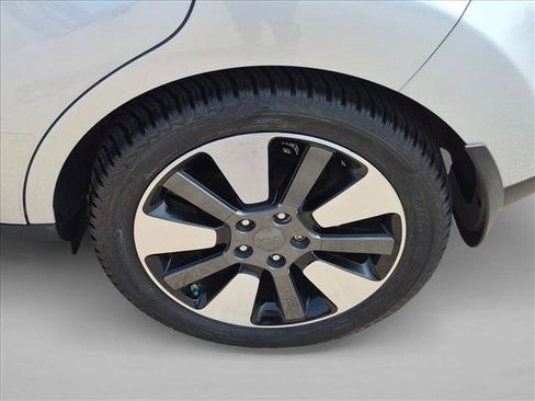 Used 2015 Kia Soul ! w/ Sun & Sound Package FWD image 25