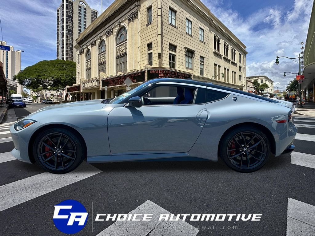 Used 2024 Nissan Z Performance w/ Floor Mat Package RWD image 3
