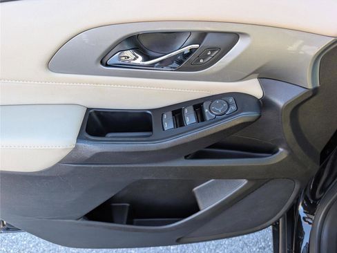 Used 2023 Chevrolet Traverse LS w/ Safety Package image 20