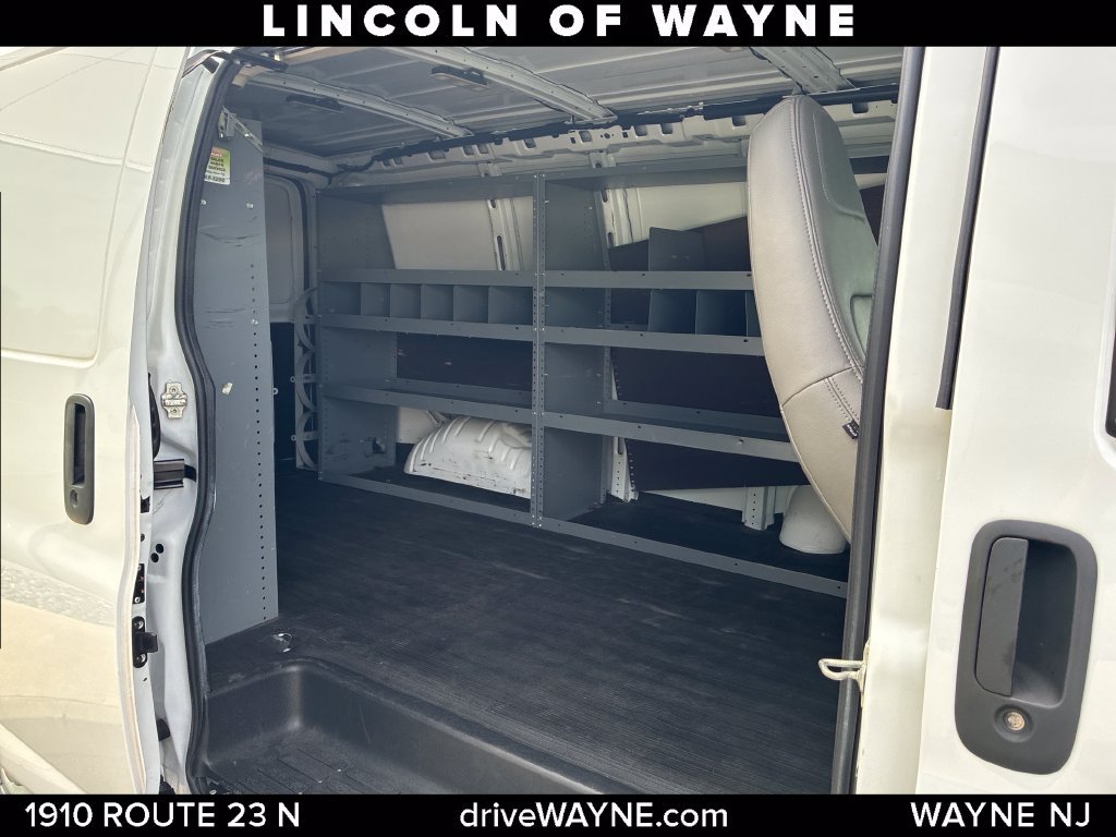 Used 2022 GMC Savana 2500 RWD image 9