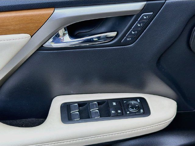 Used 2022 Lexus RX 350 AWD w/ Premium Package image 18