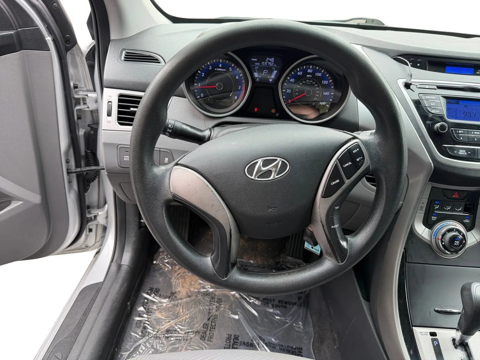 Used 2013 Hyundai Elantra GLS FWD image 11