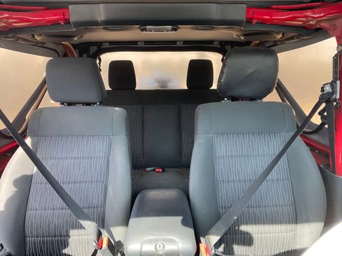 Used 2012 Jeep Wrangler Sahara w/ Connectivity Group image 23